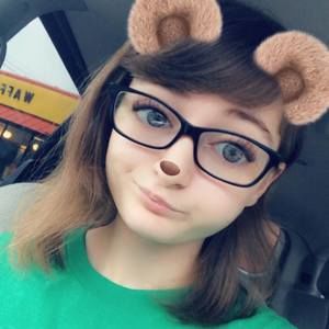 Meet your Posher, Lacey